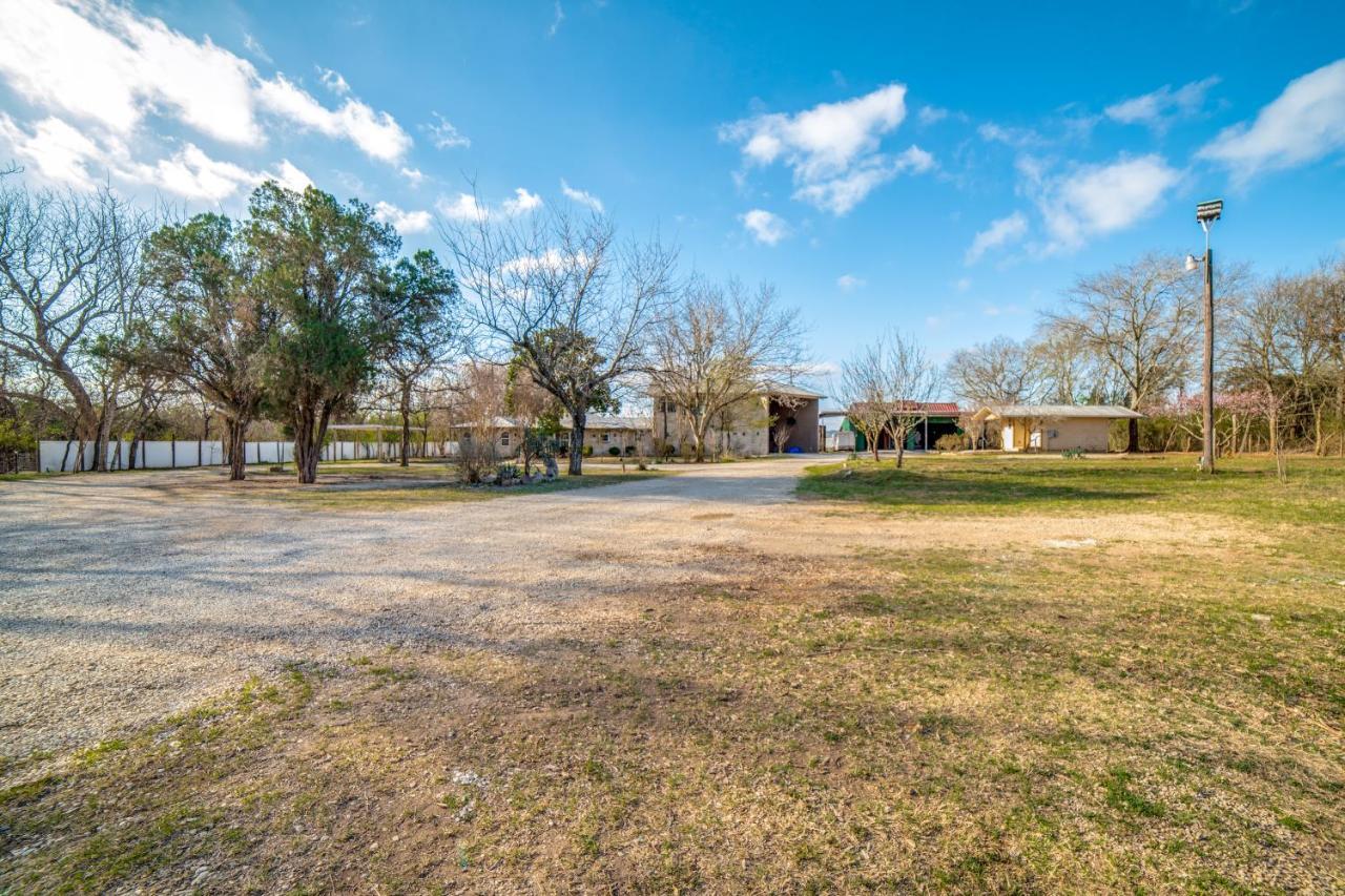 5 Bdrm Home On 2 Acres Mins To Wineries Private Heated Pool And Hot Tub Johnson City Eksteriør bilde